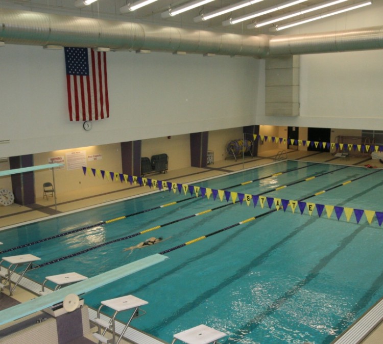 Highland Center Pool (Mankato,&nbspMN)